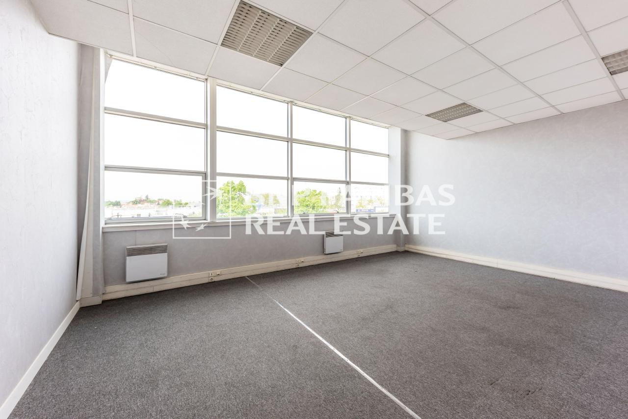Local d'activité Valenton 342m² Location local d'activité Valenton Val-de-Marne OLACT2313752 1
